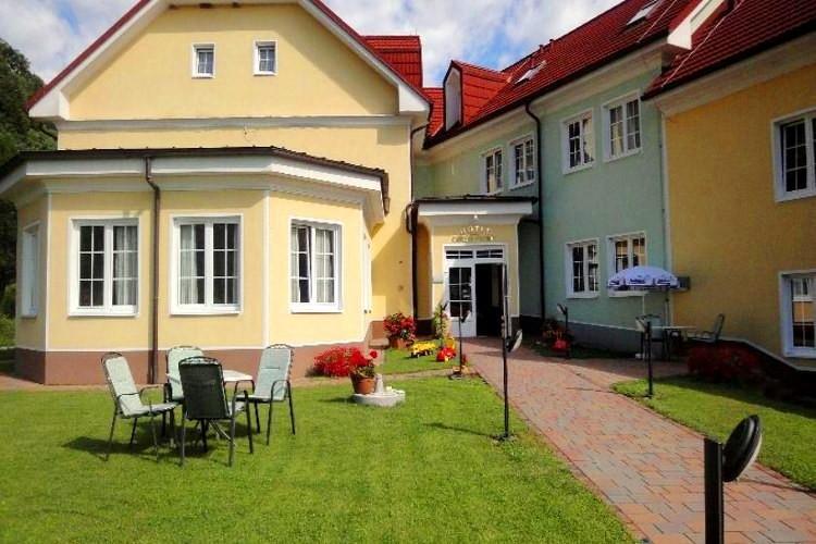 Hotel Cateski Dvorec Catez ob Savi Exterior foto